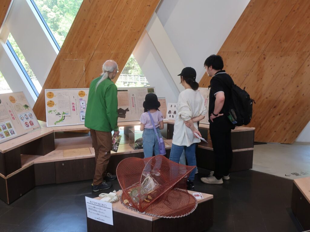 館内ガイドウォーク
